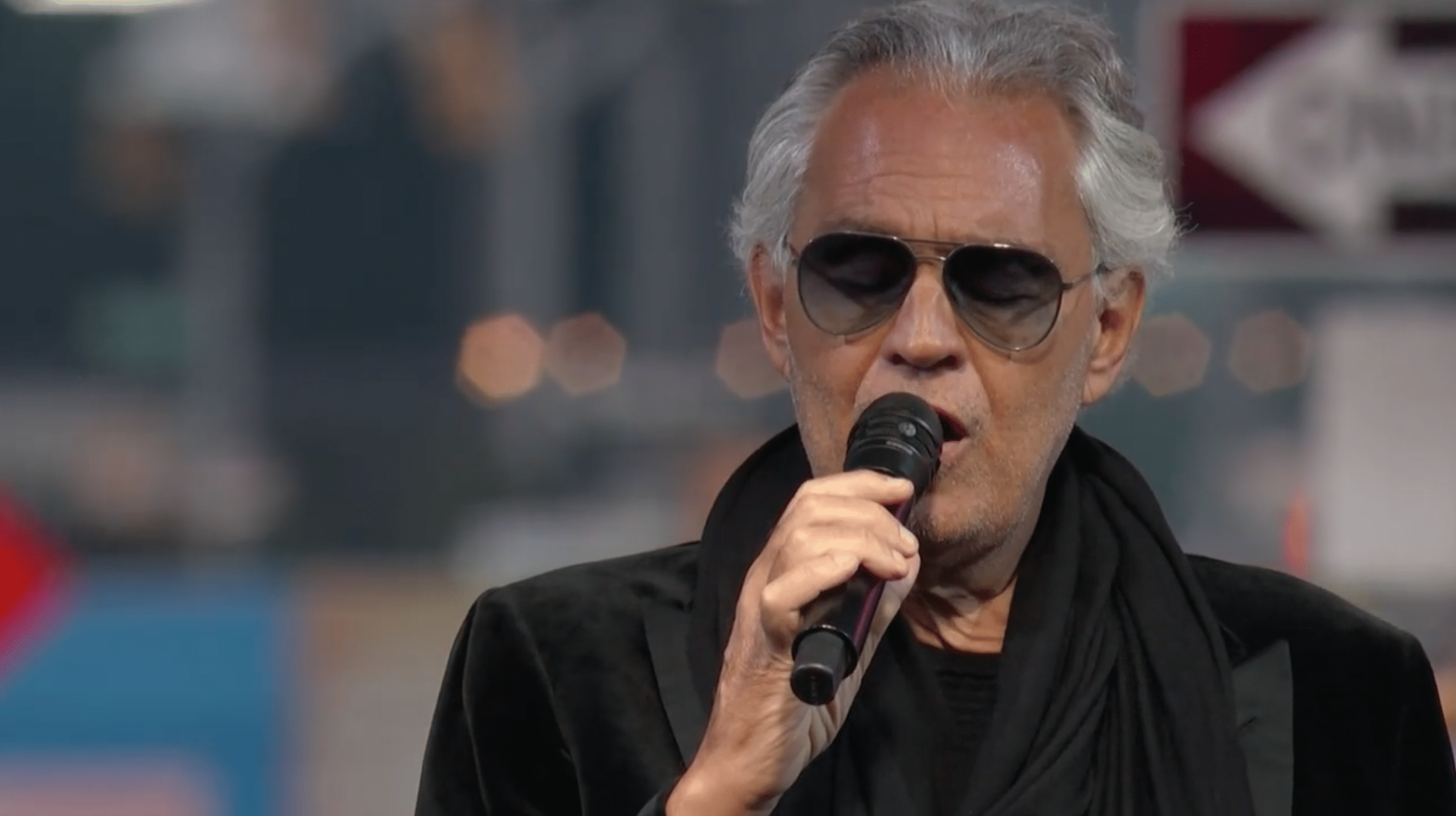 Andrea Bocelli wows fans with 'Amazing Grace' in Times Square