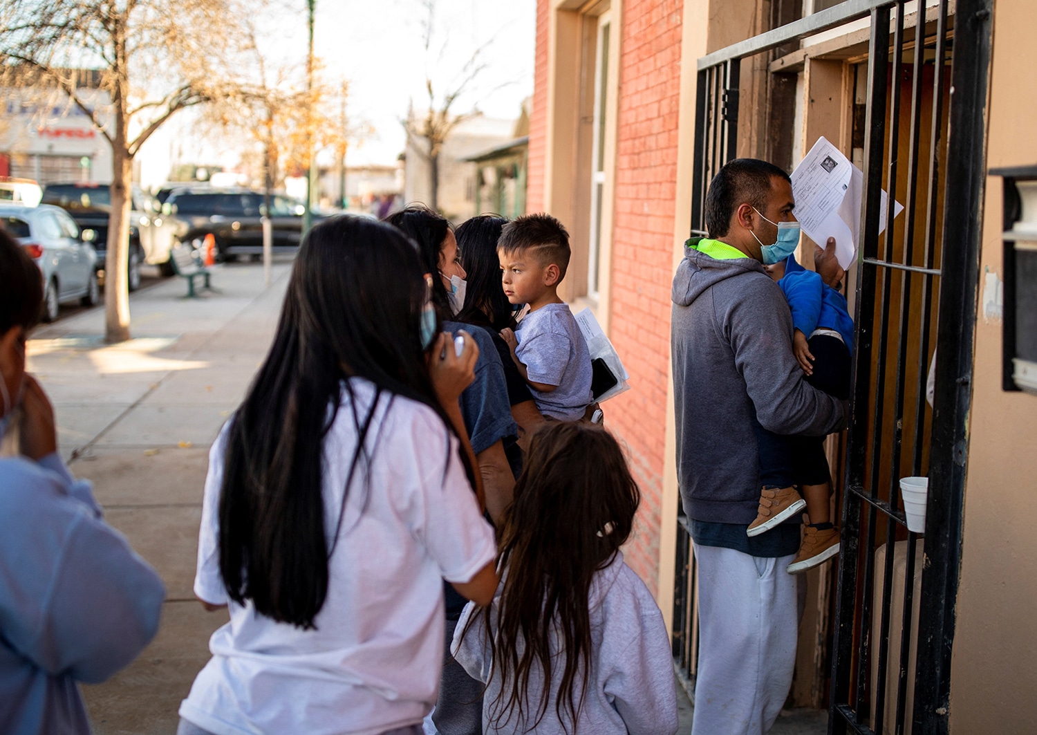 MIGRANT FAMILY ANNUNCIATION HOUSE