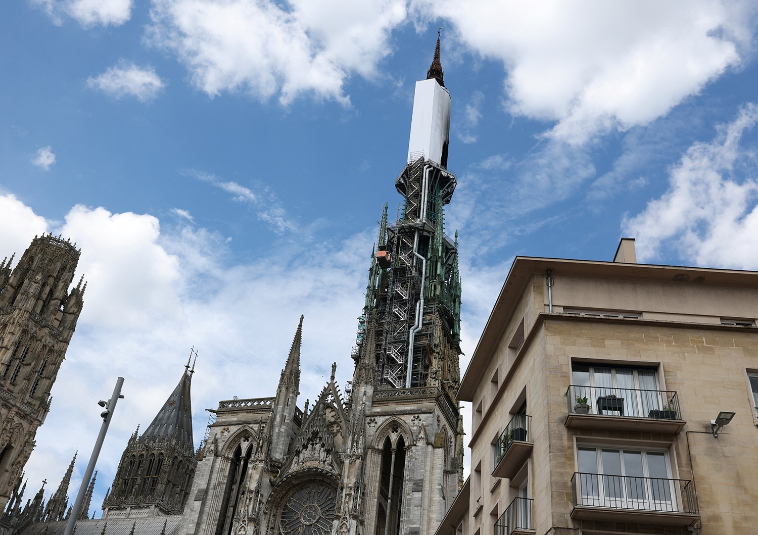 SPIRE FIRE AT FRANCE'S ROUEN CATHEDRAL