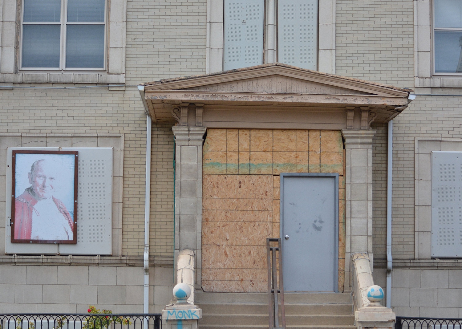 CHICAGO HISTORIC CHURCH CLOSED